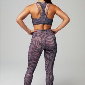 Fabletics Women's Swirl Pattern leggings and sports bra set L